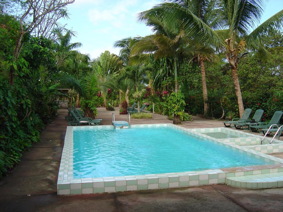 Sunset Bay Club & Seaside Dive Resort Salisbury Exterior foto